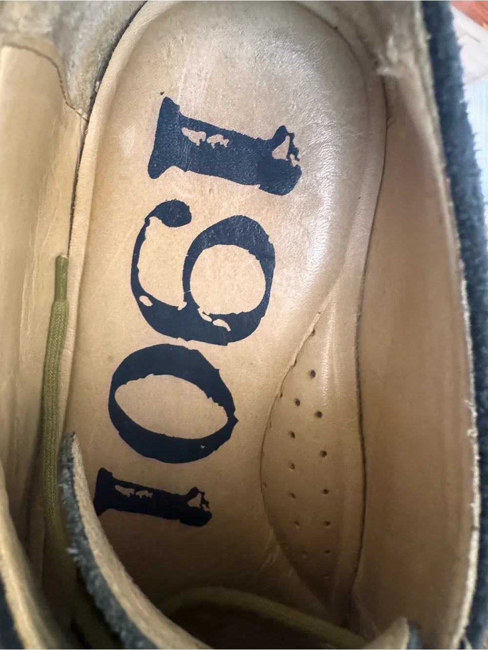 1901 Men's Navy Suede Wingtip Oxfords made in Brazil 9M